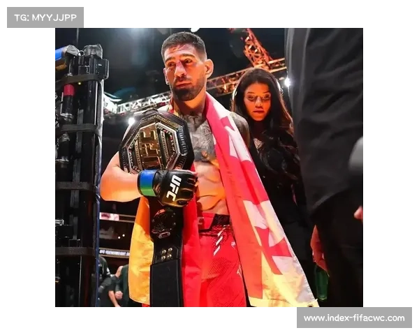 UFC 314爆冷门:Volkanovski不敌Lopes丢失羽量级冠军宝座 UFC 314爆冷门:Volkanovski不敌Lopes丢失羽量级冠军宝座